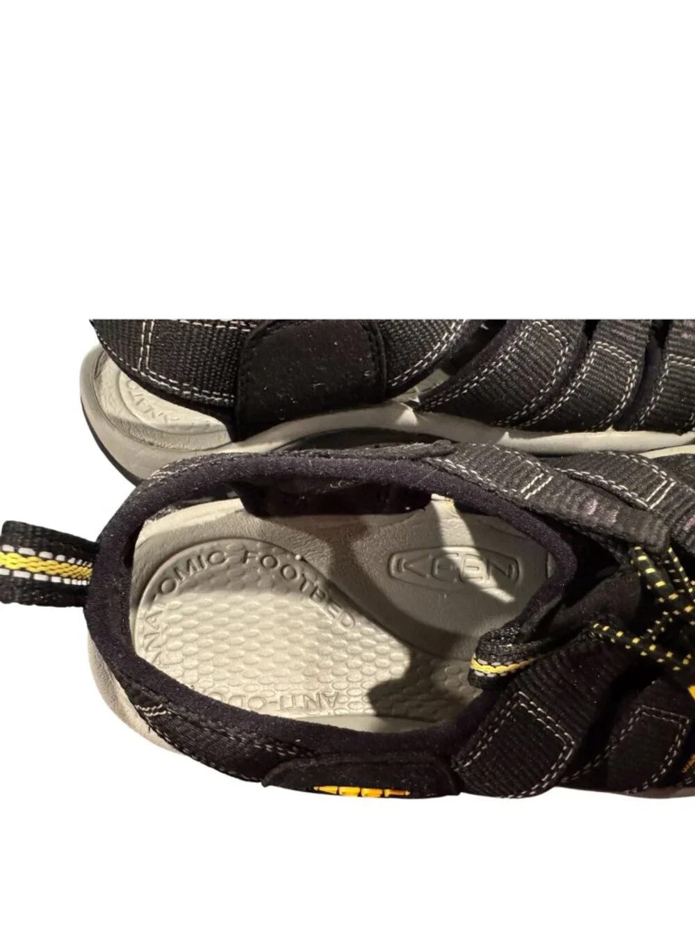 KEEN Newport H2 Sandals Men's US 9 EU 42 Black Outdoor Water Hiking Shoes EUC